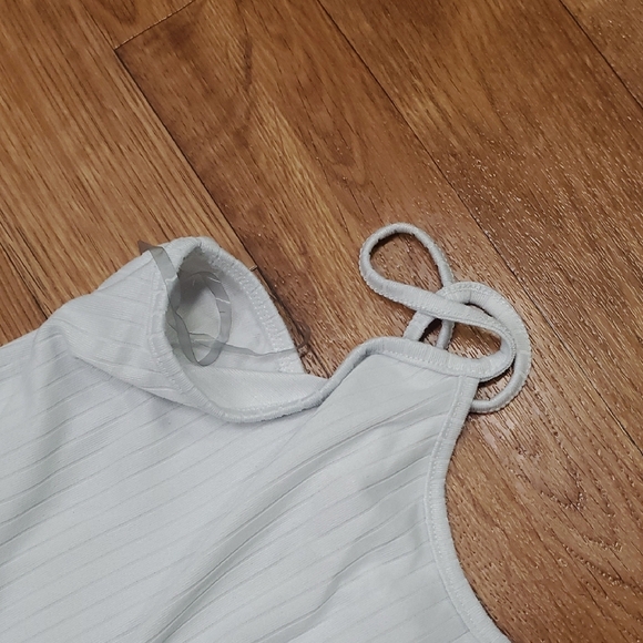 Chic Geometric Print Jumpsuit in White and Brown - Picture 5 of 8